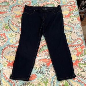 Cropped pull on jeans